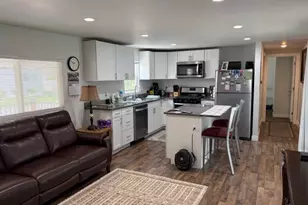 745 W Monte Blanco, Taylorsville, UT 84123 - Photo 2