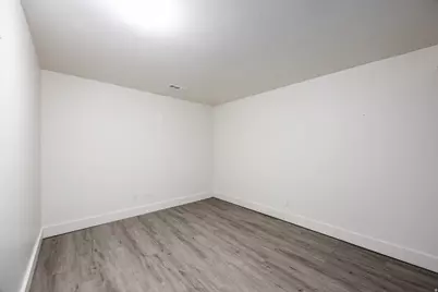 2025 S Broadmoor St, Salt Lake City, UT 84108 - Photo 18