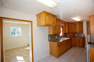 225 N 200 E, Tremonton, UT 84337 - Photo 12