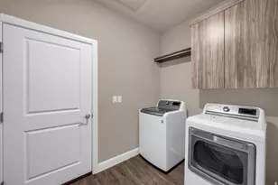 157 W 200 S, Ivins, UT 84738 - Photo 28