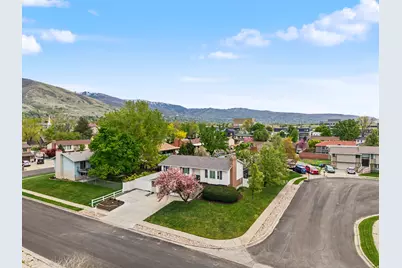 523 Mountain Rd, Centerville, UT 84014 - Photo 26