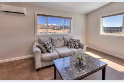 69 N Mount Peale Dr, Moab, UT 84532 - Photo 14