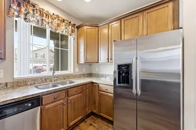 897 Halstead Dr, North Salt Lake, UT 84054 - Photo 4