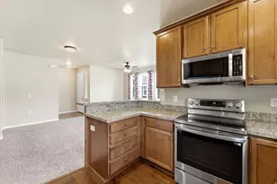 897 Halstead Dr, North Salt Lake, UT 84054 - Photo 4