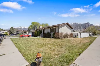 2306 N 920 W, Provo, UT 84604 - Photo 2