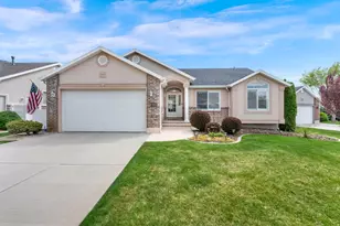 543 E 2300 N, North Ogden, UT 84414 - Photo 2