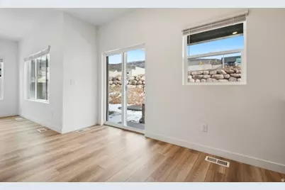 2458 N Canal Vw E, Heber City, UT 84032 - Photo 4