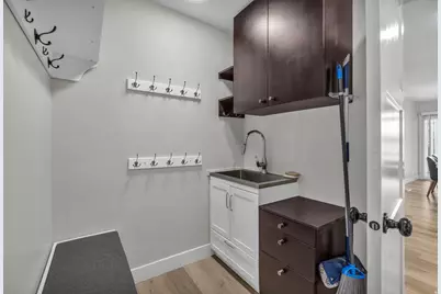 1893 E Lincoln Ln, Holladay, UT 84124 - Photo 12