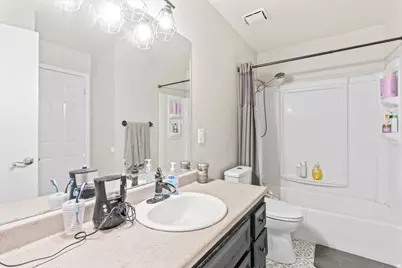 4497 S Edgeware Ln W, Taylorsville, UT 84129 - Photo 10