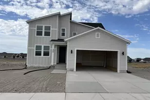 388 E Clear Granite Way, Eagle Mountain, UT 84005 - Photo 1
