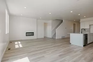 388 E Clear Granite Way, Eagle Mountain, UT 84005 - Photo 8