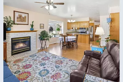 225 N 400 W, Orem, UT 84057 - Photo 2