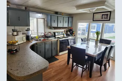 4237 W 3225 S #21A, West Valley, UT 84120 - Photo 2