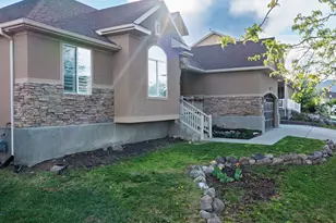 5113 W Buckeye View Way S, Riverton, UT 84096 - Photo 4
