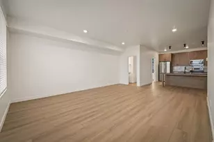 4046 S Sandridge Dr W, Roy, UT 84067 - Photo 4
