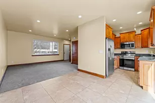 6563 S Lovendahle Ct, Murray, UT 84107 - Photo 6