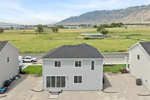 1043 W 400 S, Brigham City, UT 84302 - Photo 4