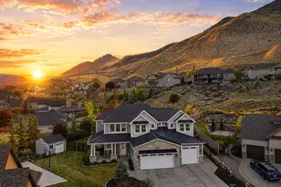 9558 N Avanyu Dr, Cedar Hills, UT 84062 - Photo 2