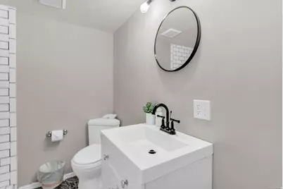 1176 E Starpine Dr, Sandy, UT 84094 - Photo 32