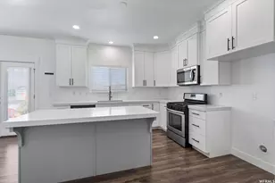 169 N 410 E, Vineyard, UT 84059 - Photo 8