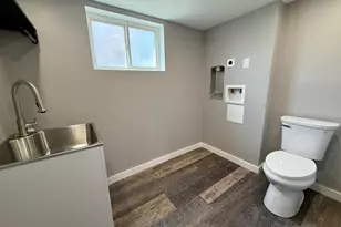 6784 S 1530 E, Cottonwood Heights, UT 84121 - Photo 18