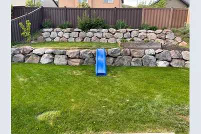 2001 E Fielding Ln, Draper, UT 84020 - Photo 4
