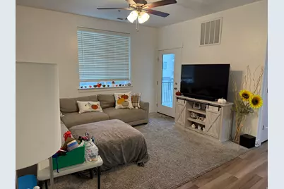 646 N 380 W, Vineyard, UT 84059 - Photo 2