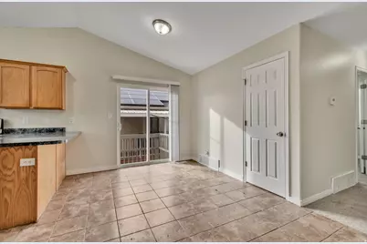 1118 N Ridge Ct E, Spanish Fork, UT 84660 - Photo 12