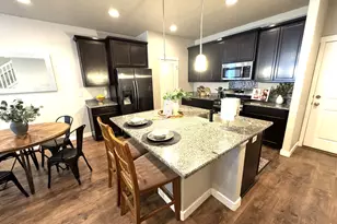 5695 W Red Ridge Ln, West Valley, UT 84118 - Photo 4