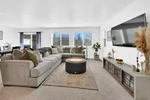 6526 S Aspen Ln, South Weber, UT 84405 - Photo 6