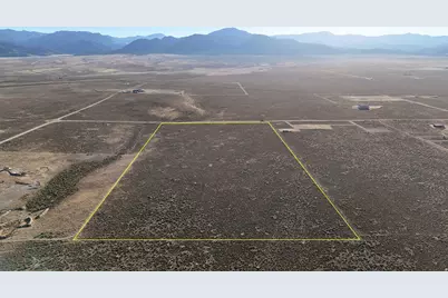 4855 N Peak View Rd, Panguitch, UT 84759 - Photo 1