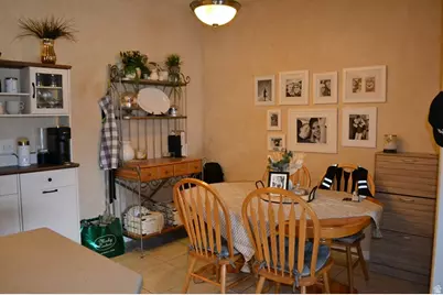 5012 S Timber Way Way E #310, Holladay, UT 84117 - Photo 4