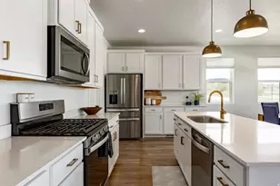 712 W Blue Mountain Dr, Saratoga Springs, UT 84045 - Photo 16