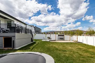 712 W Blue Mountain Dr, Saratoga Springs, UT 84045 - Photo 2