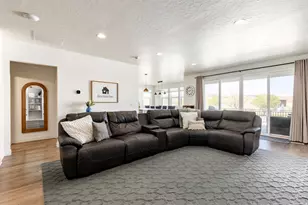 712 W Blue Mountain Dr, Saratoga Springs, UT 84045 - Photo 4