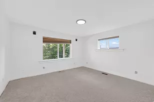 1775 E Rosecrest Dr, Salt Lake City, UT 84108 - Photo 22