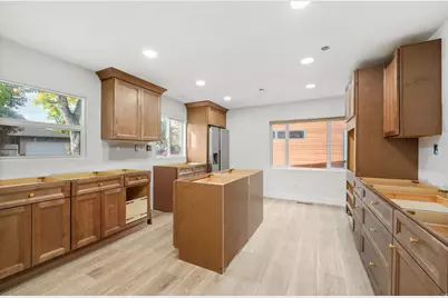 1775 E Rosecrest Dr, Salt Lake City, UT 84108 - Photo 1