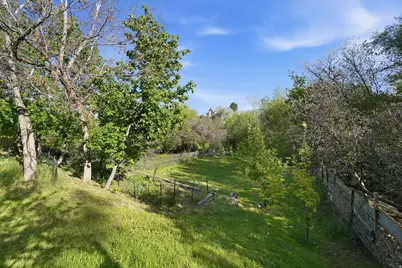 1775 E Rosecrest Dr, Salt Lake City, UT 84108 - Photo 32