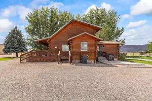 320 W 400 N, Central Valley, UT 84754 - Photo 46