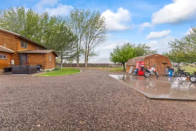 320 W 400 N, Central Valley, UT 84754 - Photo 46