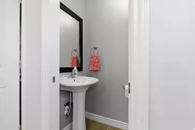 101 E 630 N #24, Smithfield, UT 84335 - Photo 10
