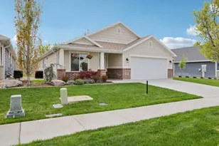 2337 W 1850 N, Clinton, UT 84015 - Photo 2