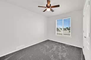 4020 Westlake Dr, Roy, UT 84067 - Photo 18