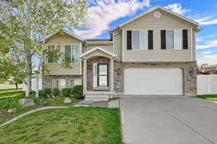 4020 Westlake Dr, Roy, UT 84067 - Photo 2