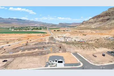980 W Rock View Dr, Hurricane, UT 84737 - Photo 40