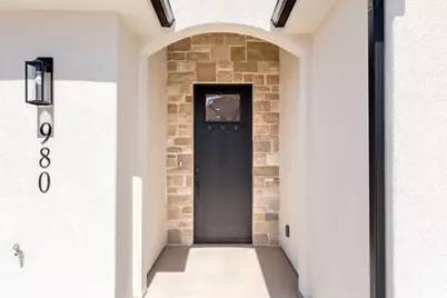 980 W Rock View Dr, Hurricane, UT 84737 - Photo 4