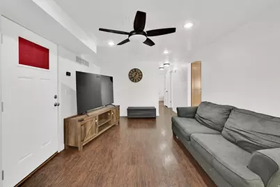 455 E 5600 S #D, Murray, UT 84107 - Photo 6