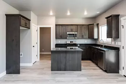 69 N 850 W, Hyrum, UT 84319 - Photo 2