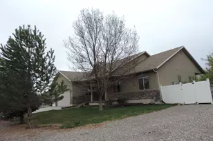 140 N 200 E, Glenwood, UT 84730 - Photo 2