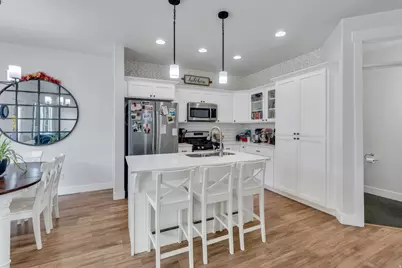 199 W Silver Springs Dr N, Vineyard, UT 84059 - Photo 6